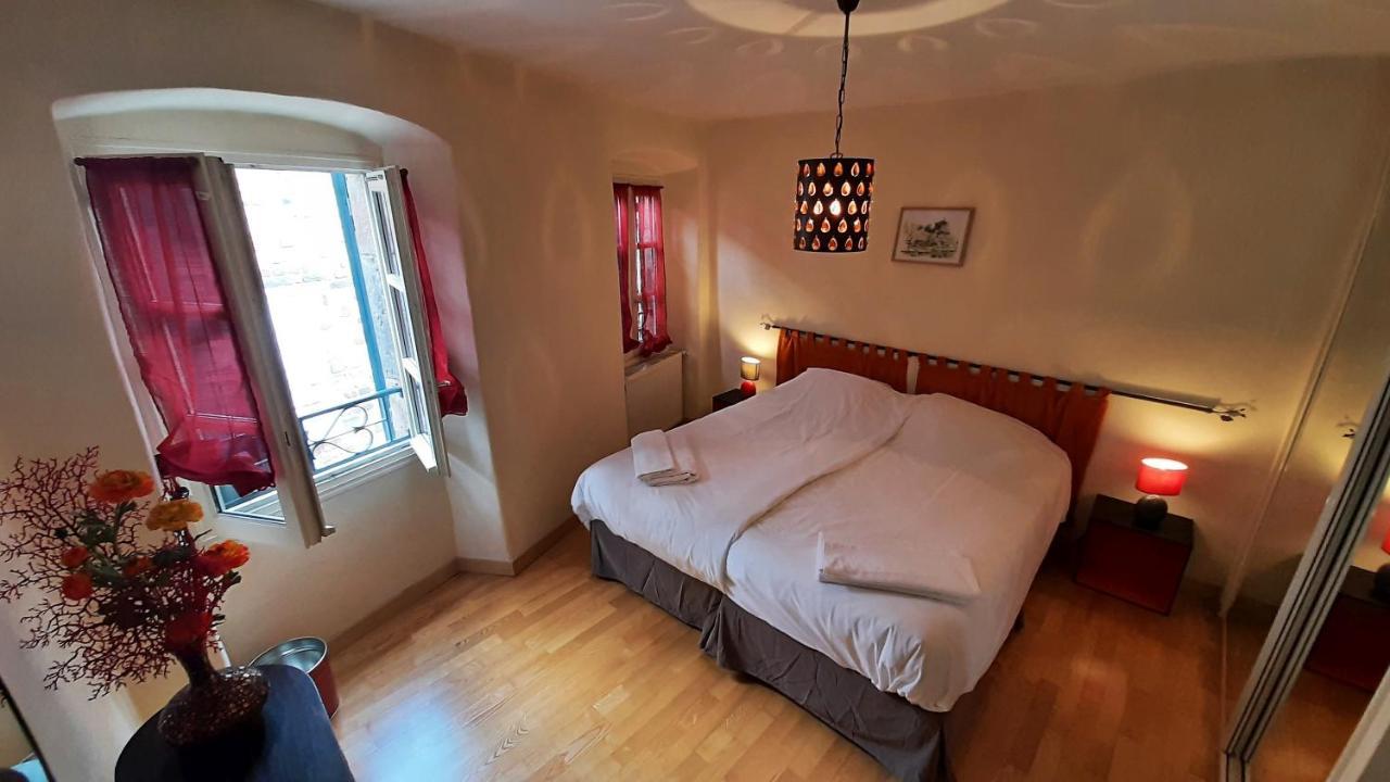 Отель Relais Du Noble Voyageur Бриуд Экстерьер фото